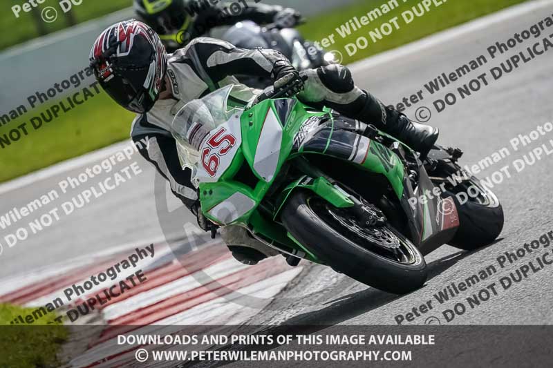 donington no limits trackday;donington park photographs;donington trackday photographs;no limits trackdays;peter wileman photography;trackday digital images;trackday photos